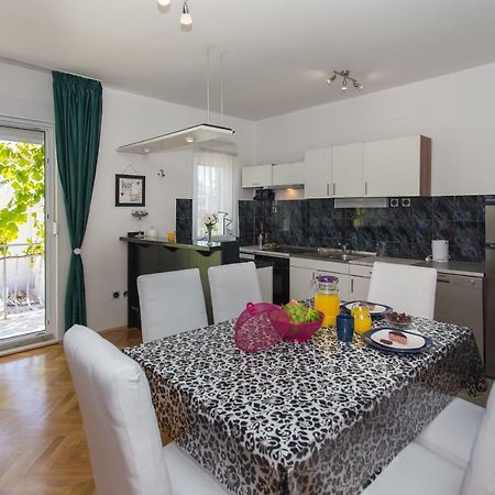 Apartment Mate Kaštela Екстериор снимка