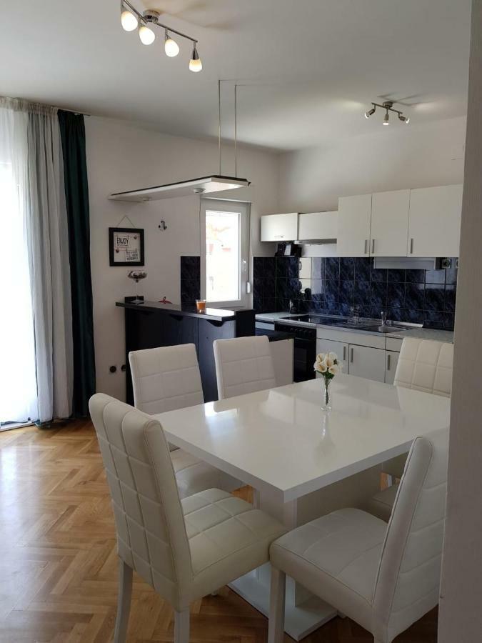 Apartment Mate Kaštela Екстериор снимка