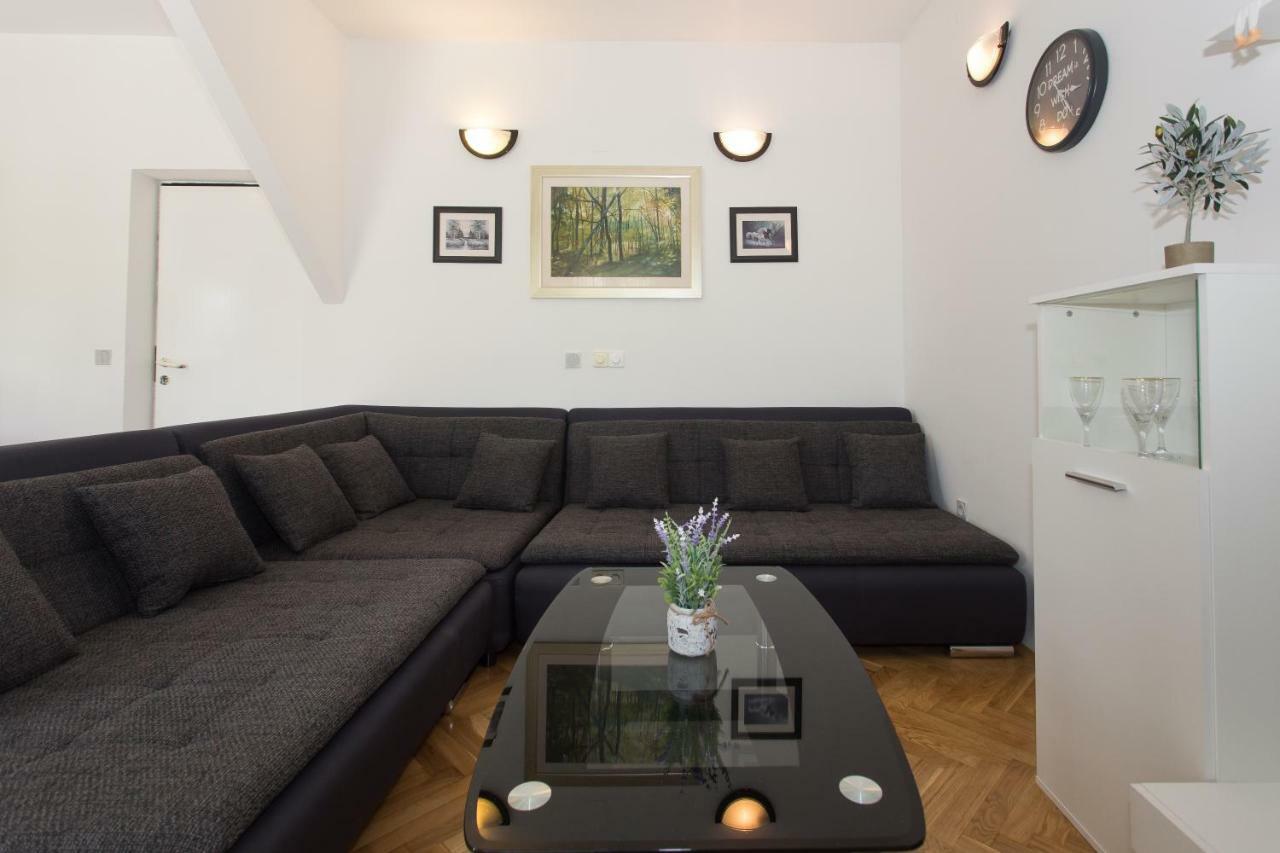 Apartment Mate Kaštela Екстериор снимка